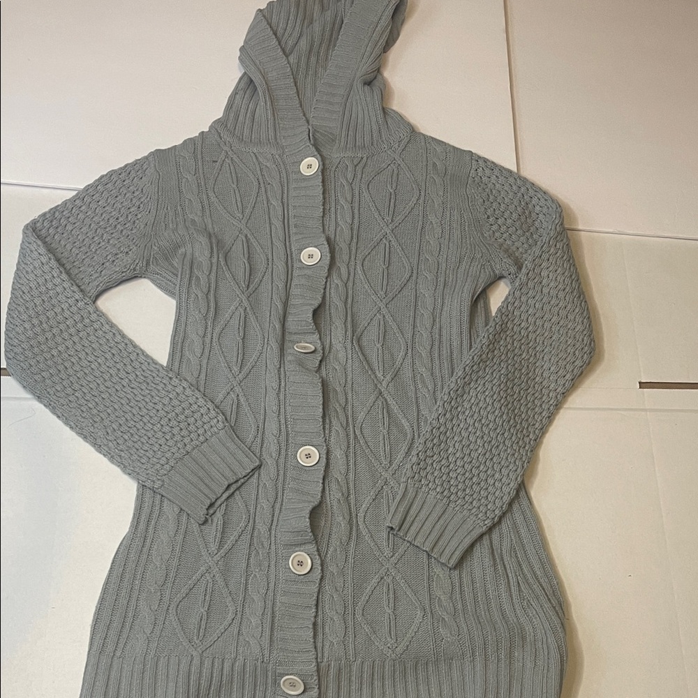 Elegant Gray Hooded Cardigan‎